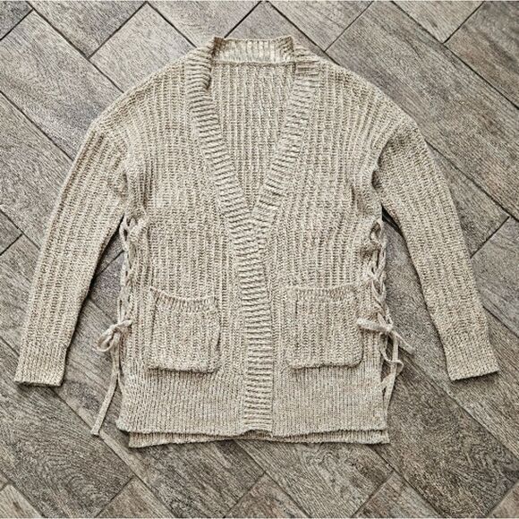 Cozy Chunky Knit Beige Open Front Cardigan Sweater - Picture 3 of 11